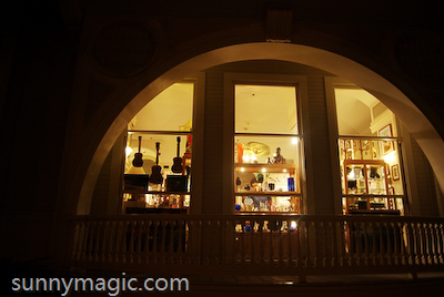 Moana Surfrider